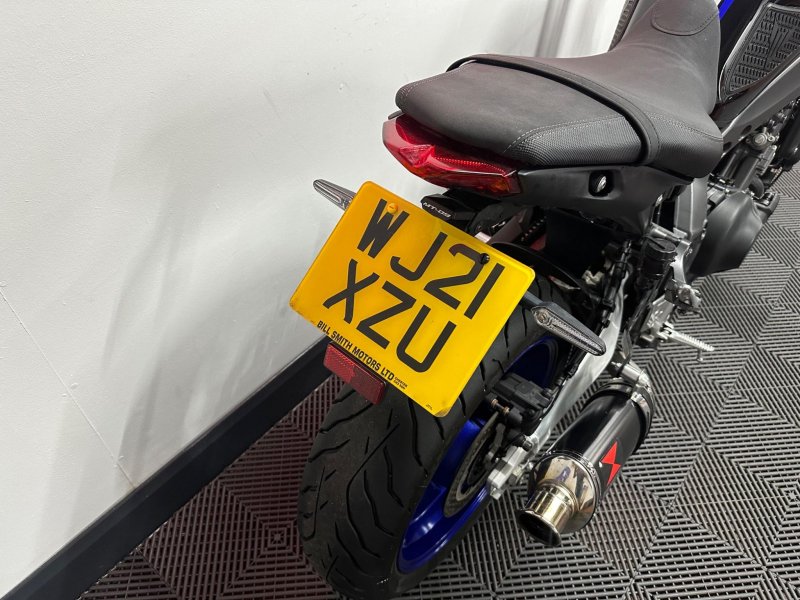 YAMAHA MT-09