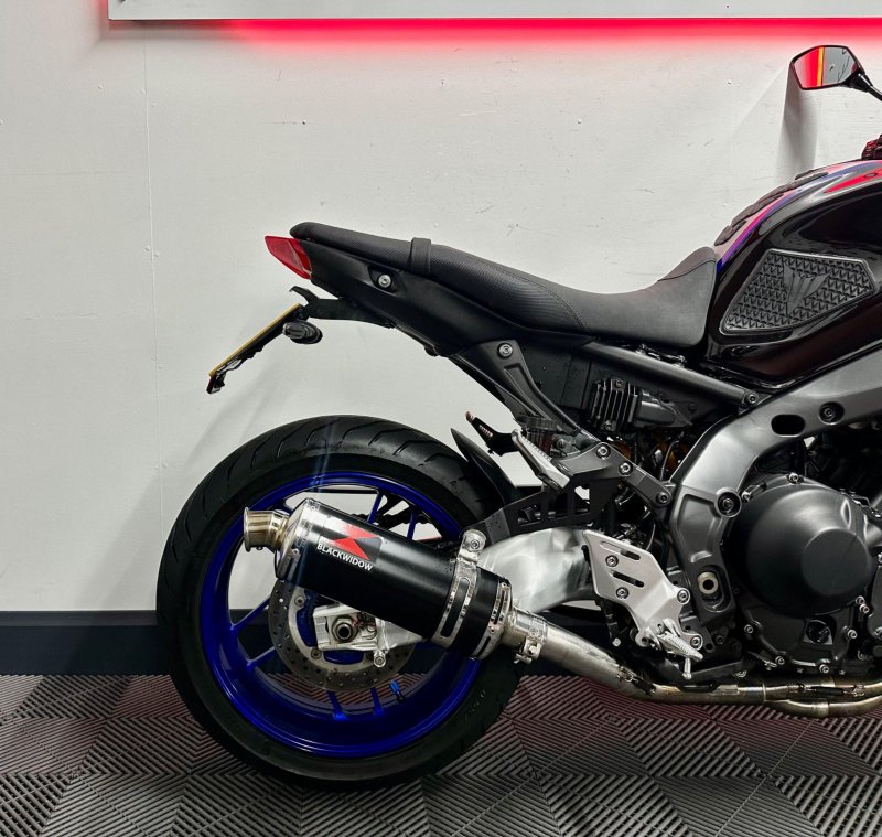 YAMAHA MT-09