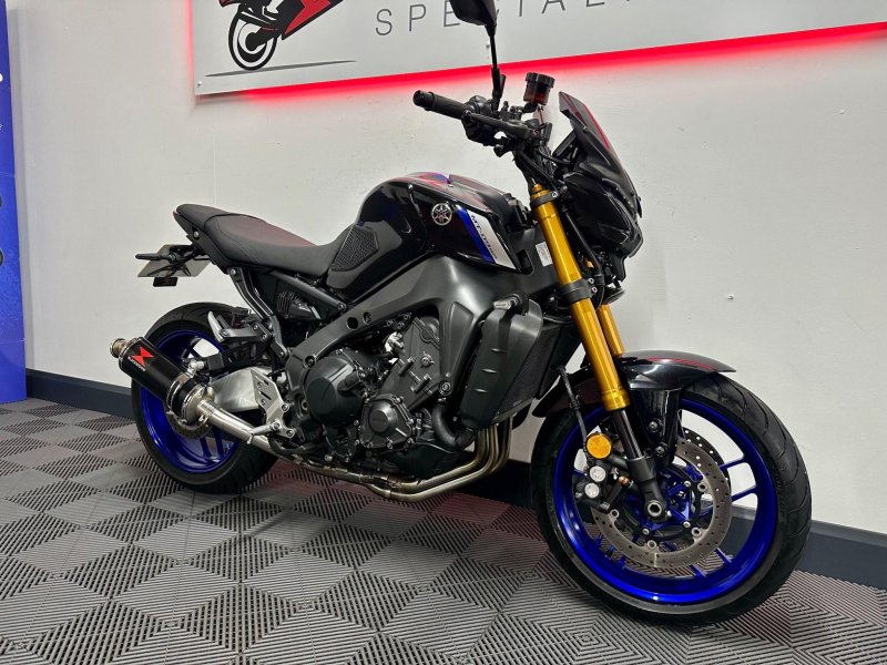YAMAHA MT-09
