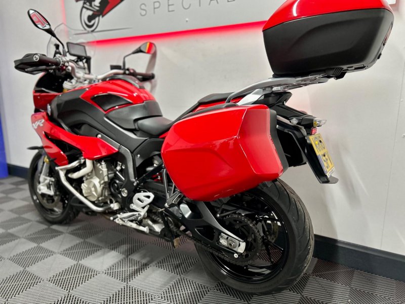 BMW S1000XR