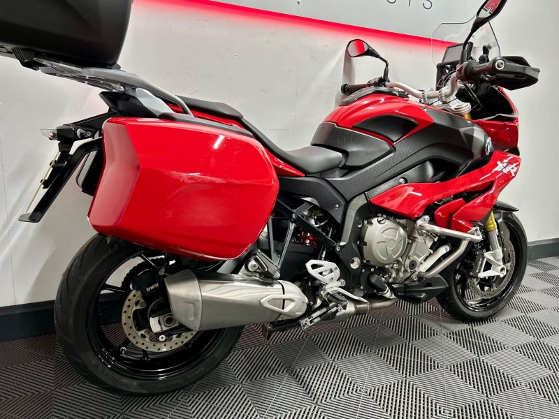 BMW S1000XR