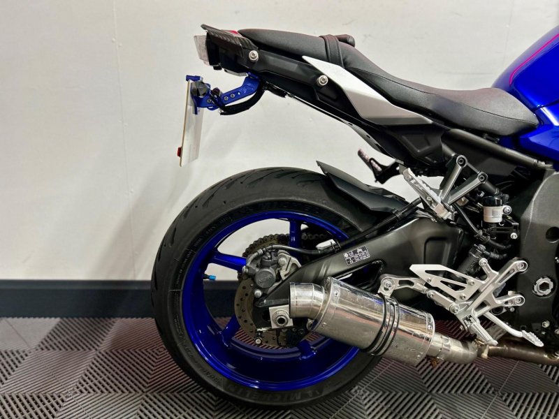 YAMAHA MT-10