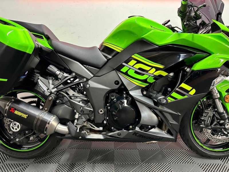 KAWASAKI Z1000