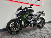 KAWASAKI Z800