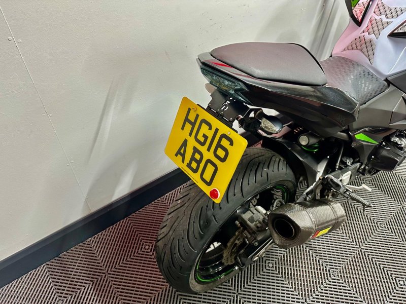 KAWASAKI Z800