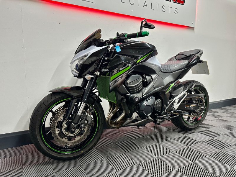 KAWASAKI Z800