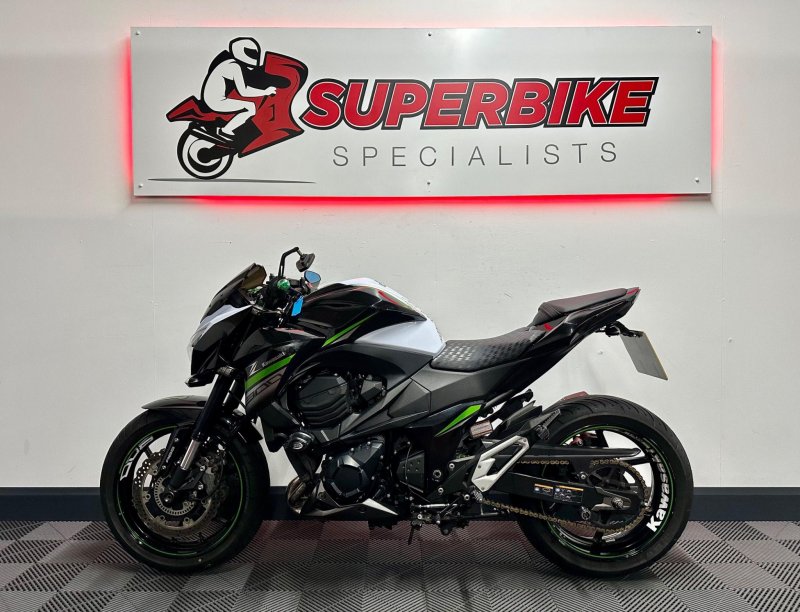 KAWASAKI Z800