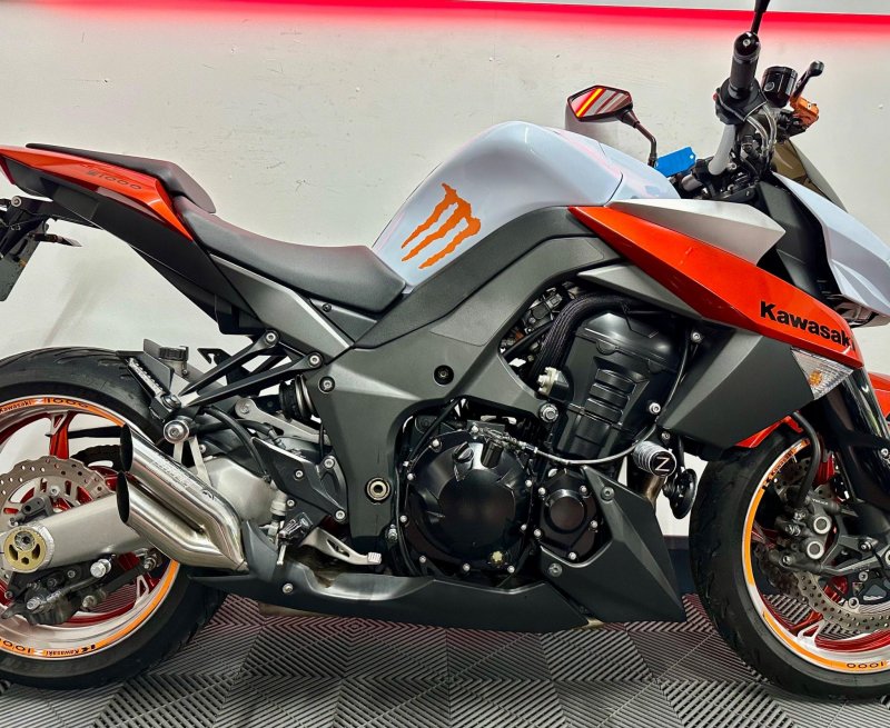 KAWASAKI Z1000