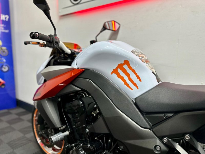 KAWASAKI Z1000