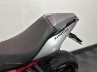 TRIUMPH STREET TRIPLE 675