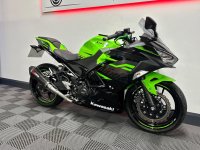 KAWASAKI Ninja 400