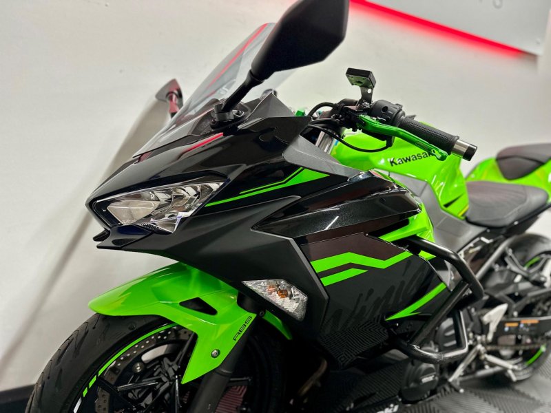 KAWASAKI Ninja 400