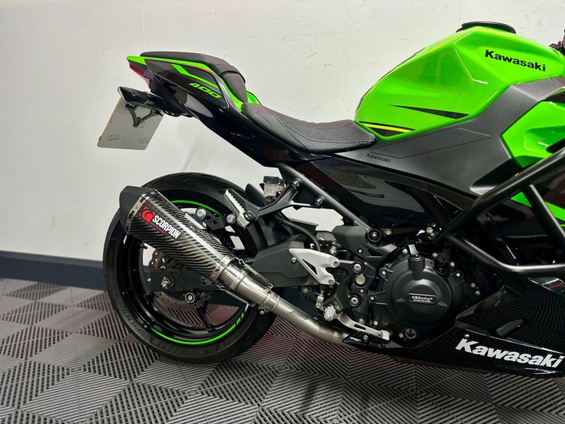 KAWASAKI Ninja 400