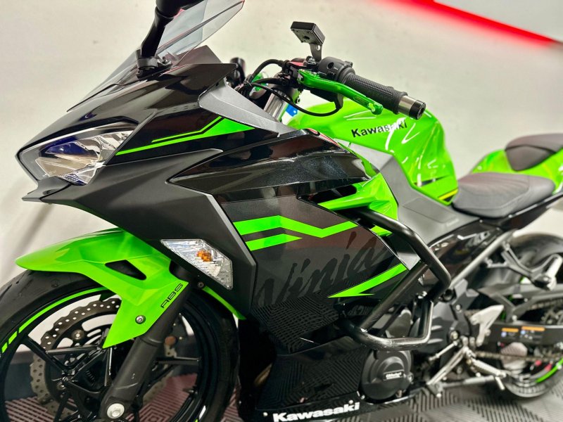 KAWASAKI Ninja 400