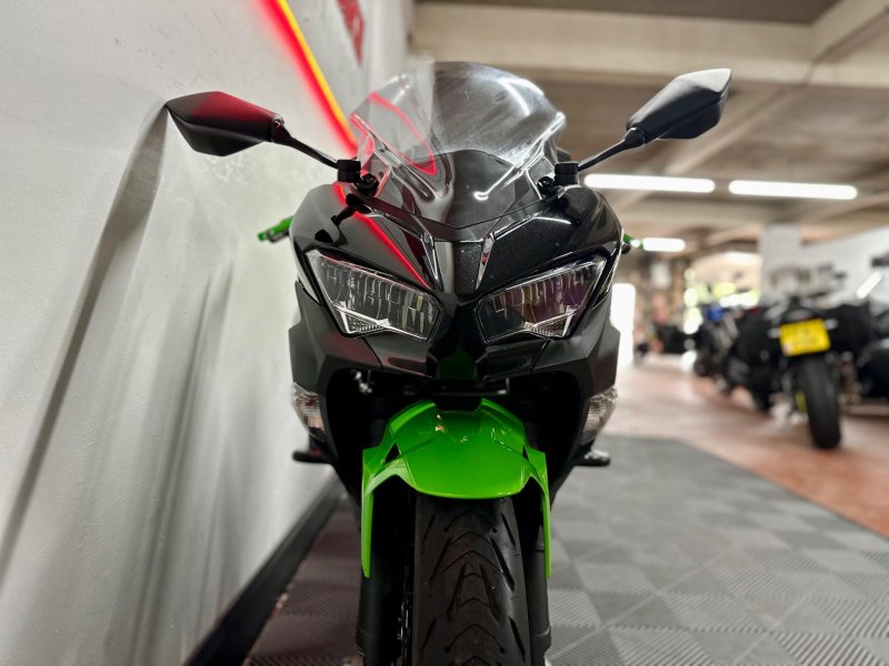 KAWASAKI Ninja 400