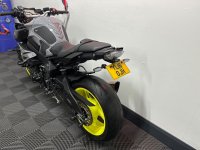 YAMAHA MT-10