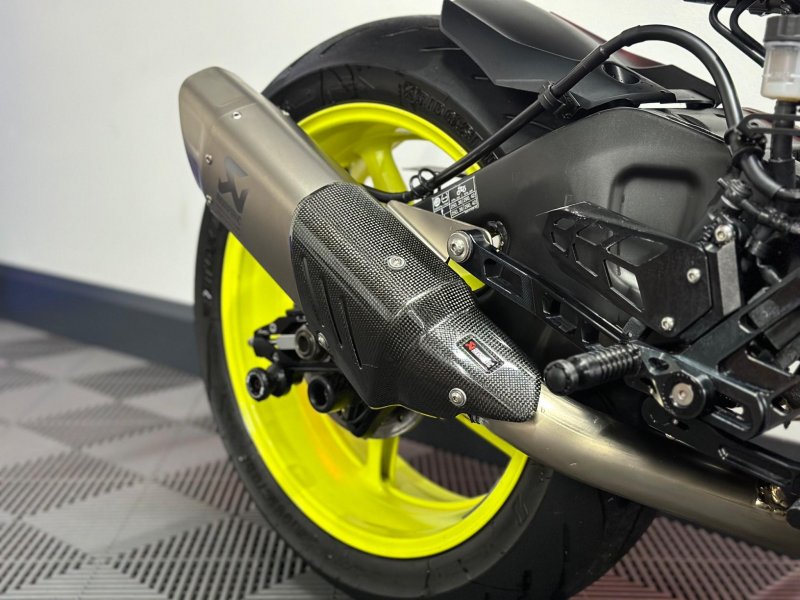 YAMAHA MT-10