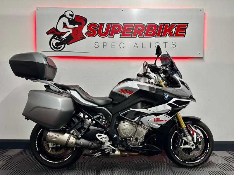 BMW S1000XR