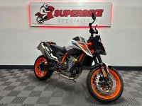 KTM 890 DUKE
