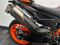 KTM 890 DUKE