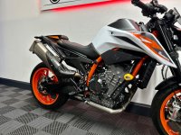 KTM 890 DUKE