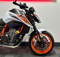 KTM 890 DUKE