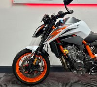KTM 890 DUKE