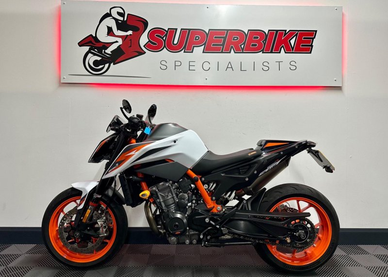 KTM 890 DUKE