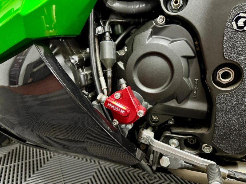 KAWASAKI ZZR1400