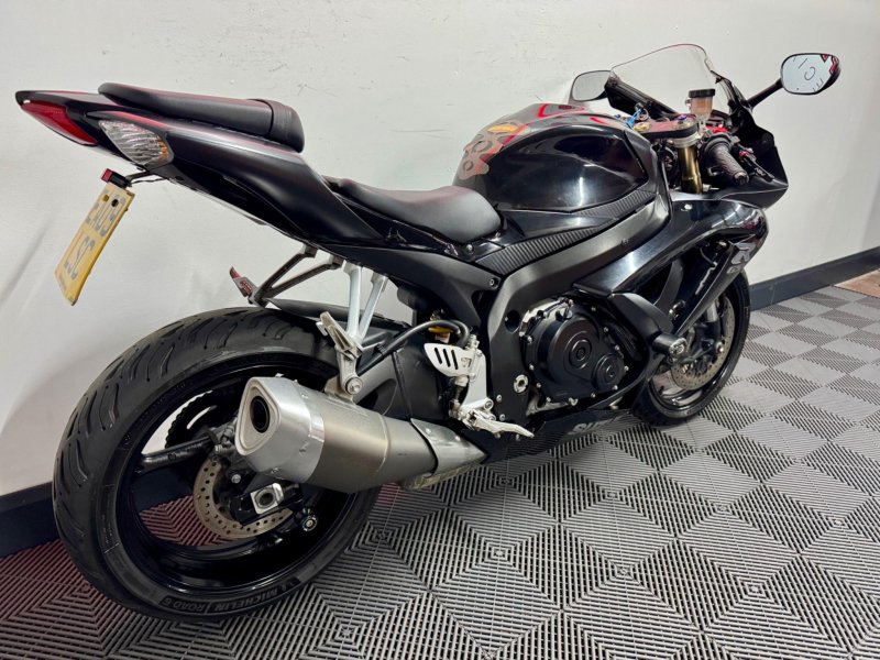 SUZUKI GSXR600