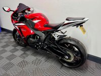 HONDA CBR1000RR Fireblade