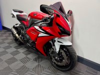 HONDA CBR1000RR Fireblade