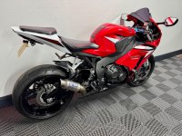 HONDA CBR1000RR Fireblade