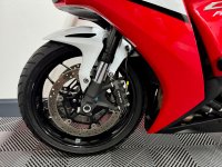 HONDA CBR1000RR Fireblade