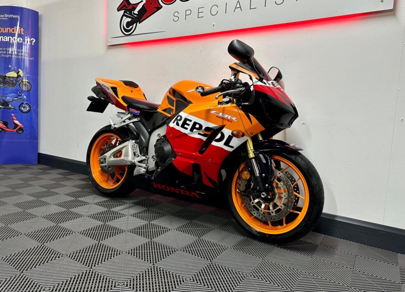 HONDA CBR600RR