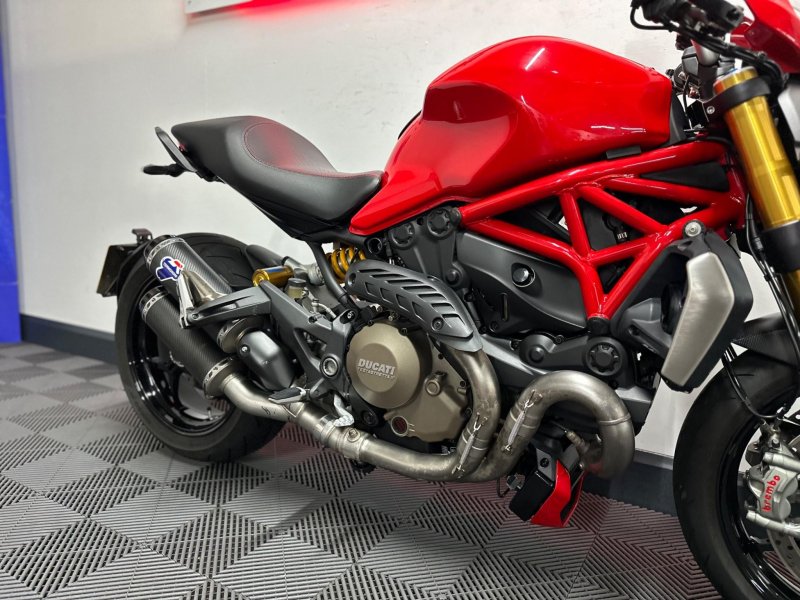 DUCATI MONSTER 1200
