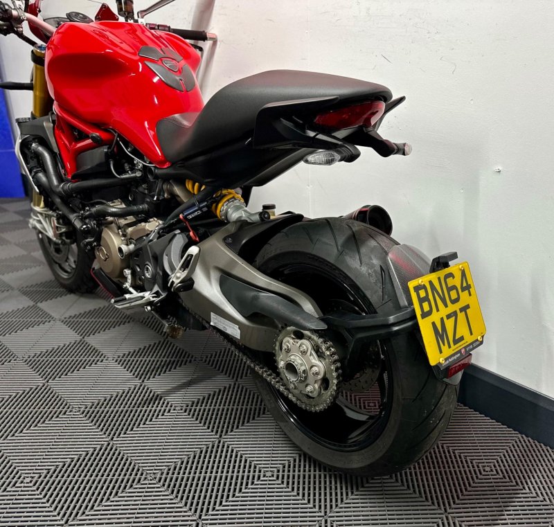DUCATI MONSTER 1200