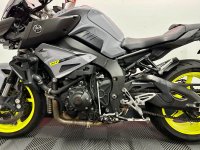 YAMAHA MT-10