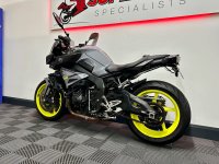 YAMAHA MT-10