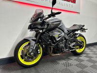 YAMAHA MT-10
