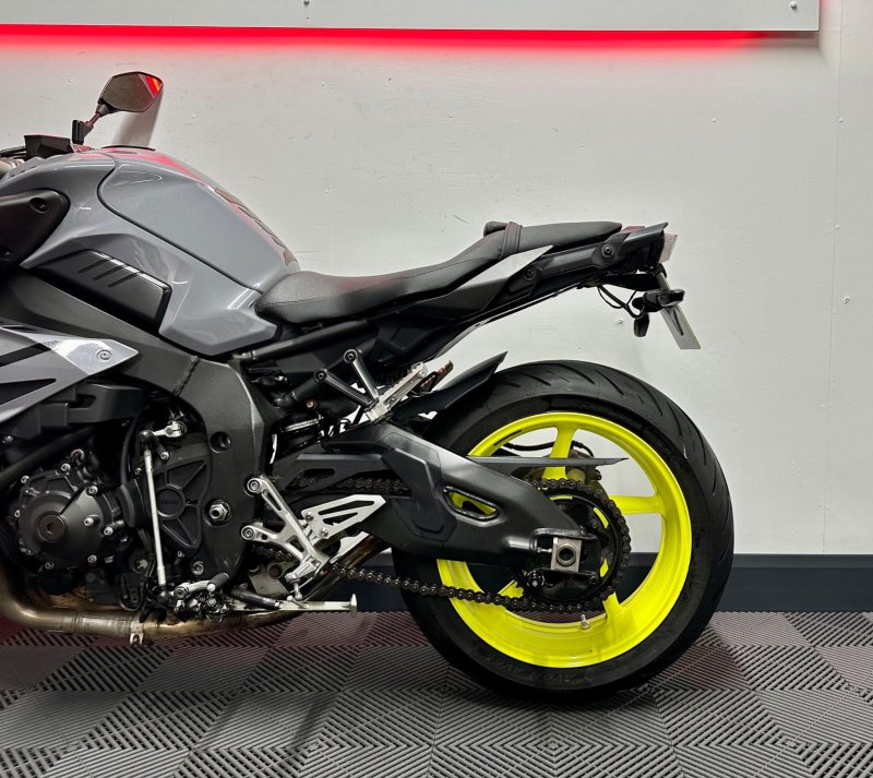 YAMAHA MT-10