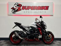 SUZUKI GSX-S750