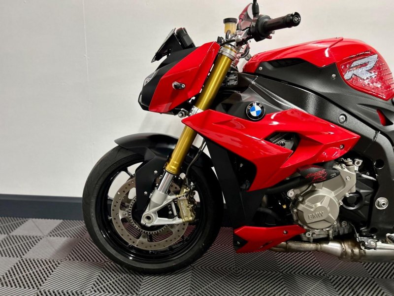 BMW S1000R