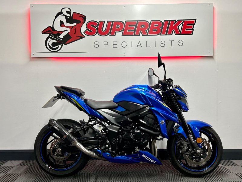 SUZUKI GSX-S750