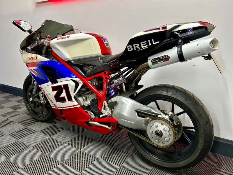 DUCATI 848