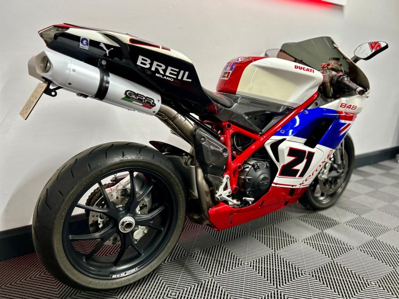 DUCATI 848
