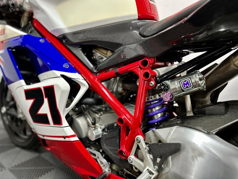 DUCATI 848