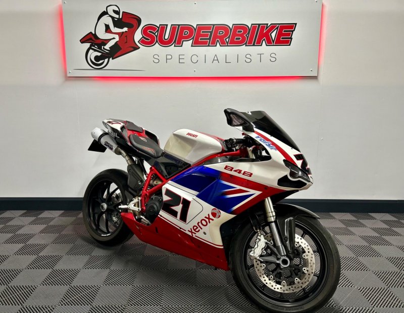 DUCATI 848