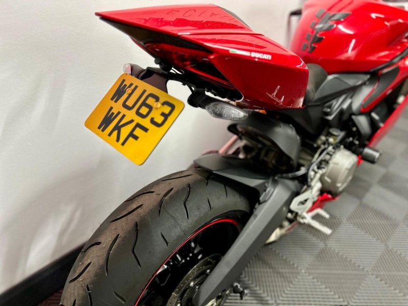DUCATI 899 Panigale