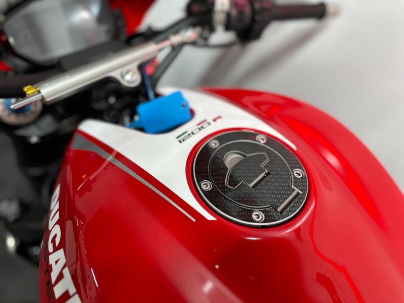 DUCATI MONSTER 1200